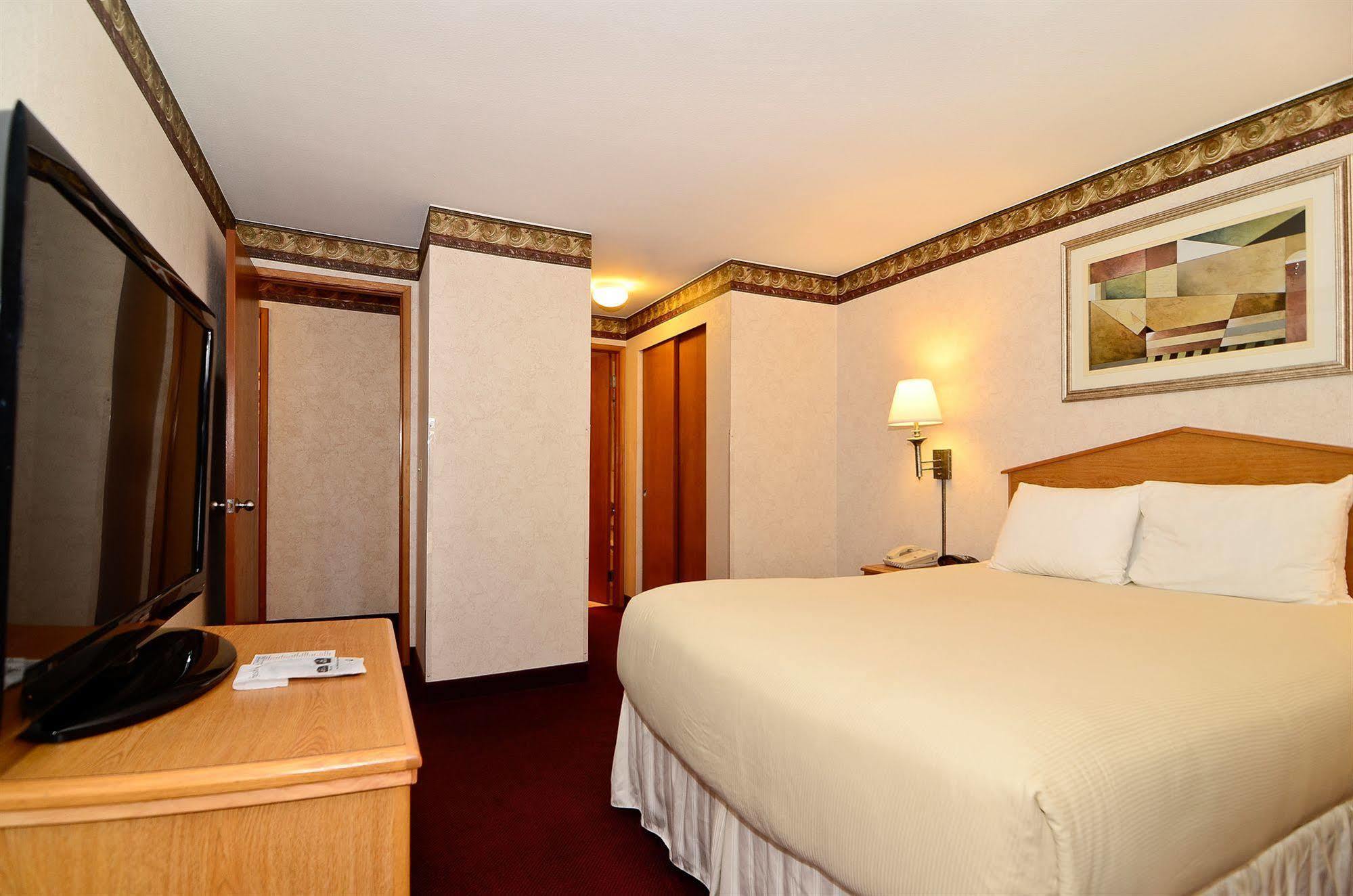 Friday Harbor Suites Exterior photo