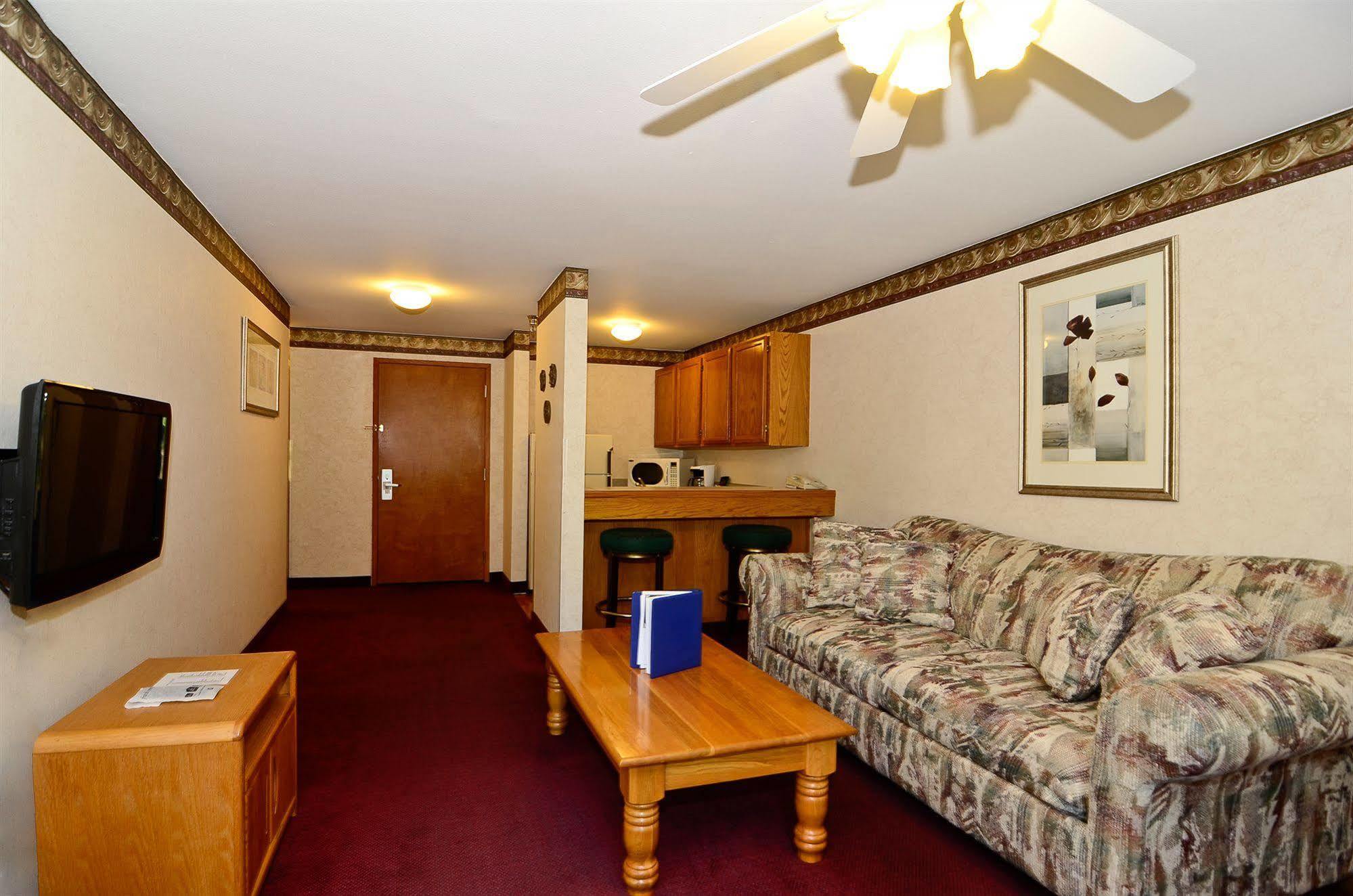 Friday Harbor Suites Room photo